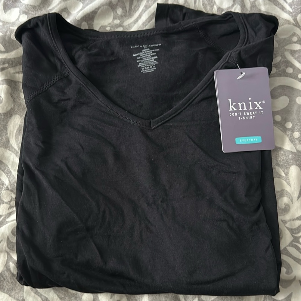 Knix Don’t Sweat It Tee Size XL - NEW WITH TAGS
